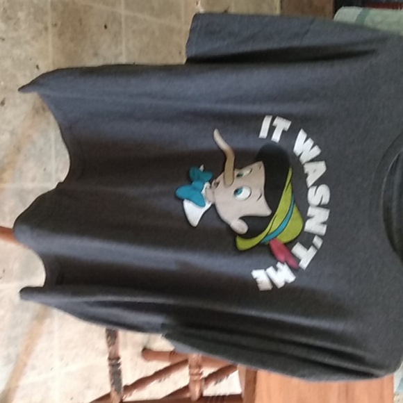 Shirt - Picture 2 of 4